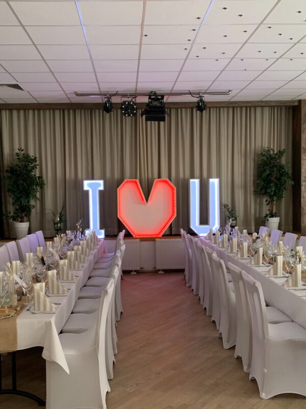 XXL Leuchtbuchstaben „I ♥️ U“ – Bild 11